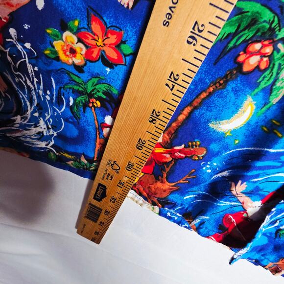 Ugly Christmas 2X Unisex Hawaiian theme Santa buttondown Shirts. Festive MaxBoxr - Picture 8 of 16